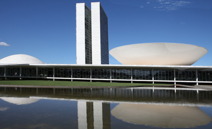 2Brasilia National Congress_Oscar Niemeyer_copyright Barbara Iseli