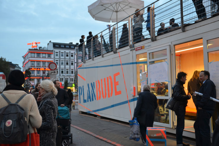 Container der Planbude auf dem Spielbudenplatz an der Hamburger Reeperbahn. Foto: Olaf Sobczak