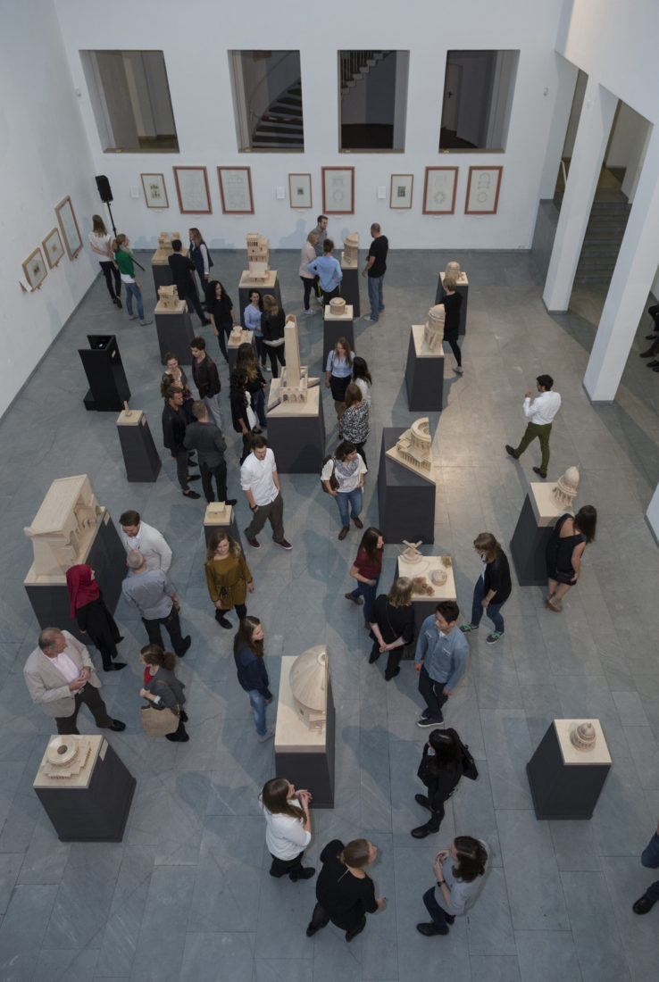 Vernissage der Ausstellung "Architektur begreifen / Modelll Raum Konstruktion" Altes Museum am Ostwall am 01. September 2015